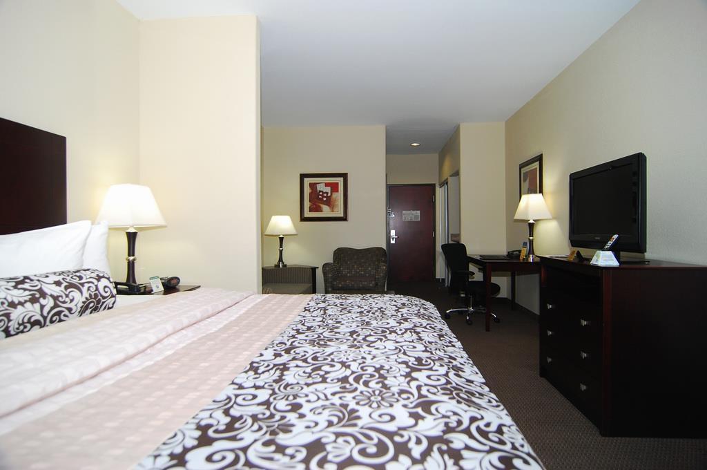 Best Western Plus Katy Inn And Suites Room photo
